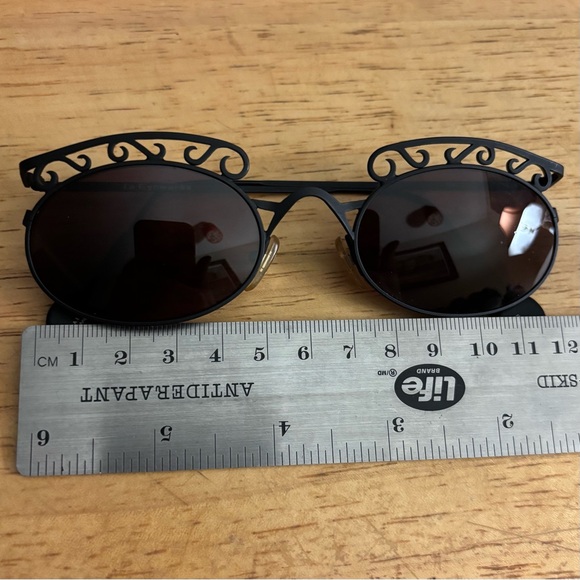 L.A. Eyeworks Sunglasses - Picture 11 of 12